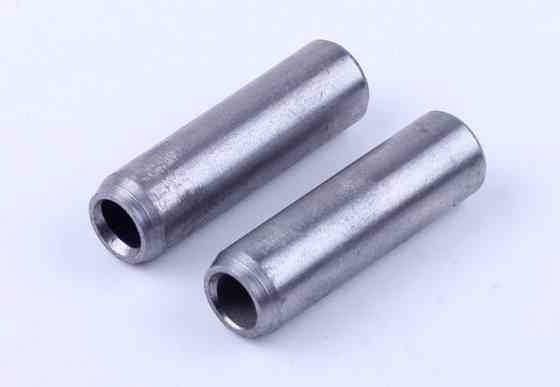 Напрямні клапанів, діаметр 8 мм, пара мотоблок 180N Мукачево