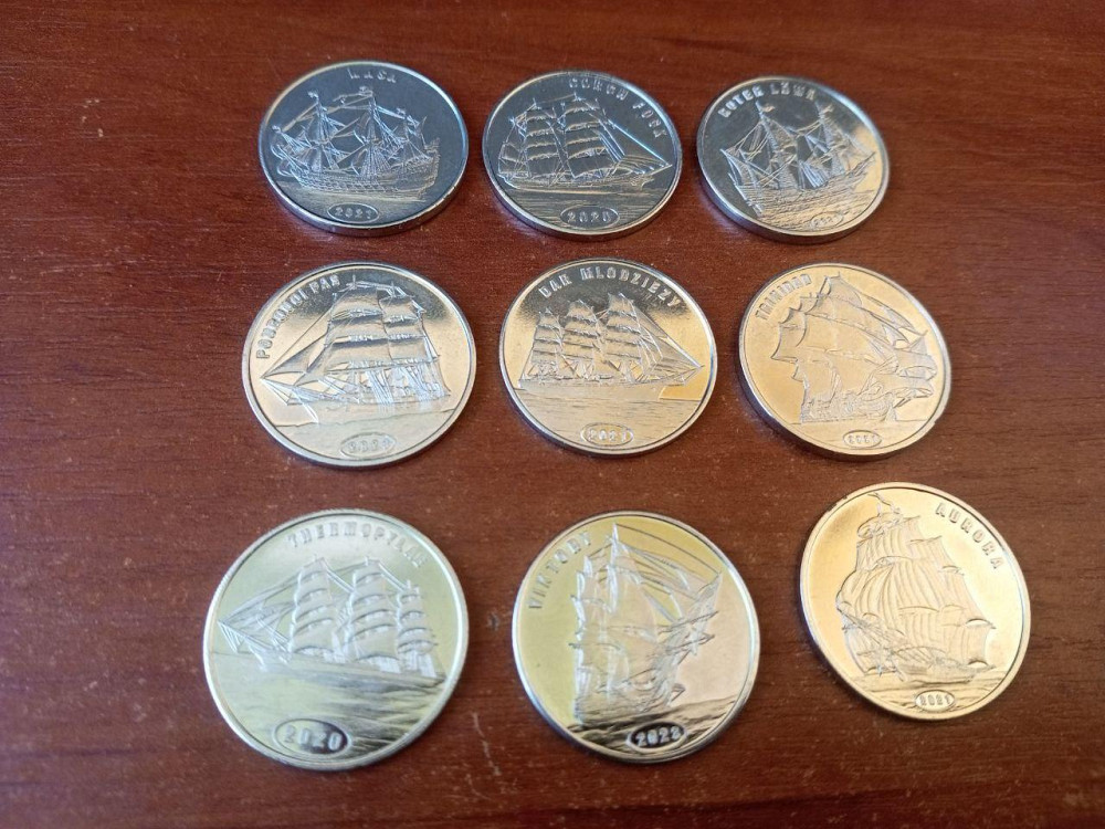 Набор монет Корабли Парусники (9шт) Полтава - изображение 1