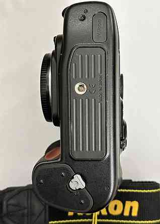 Nikon F 100 Nikon F 100. Харків