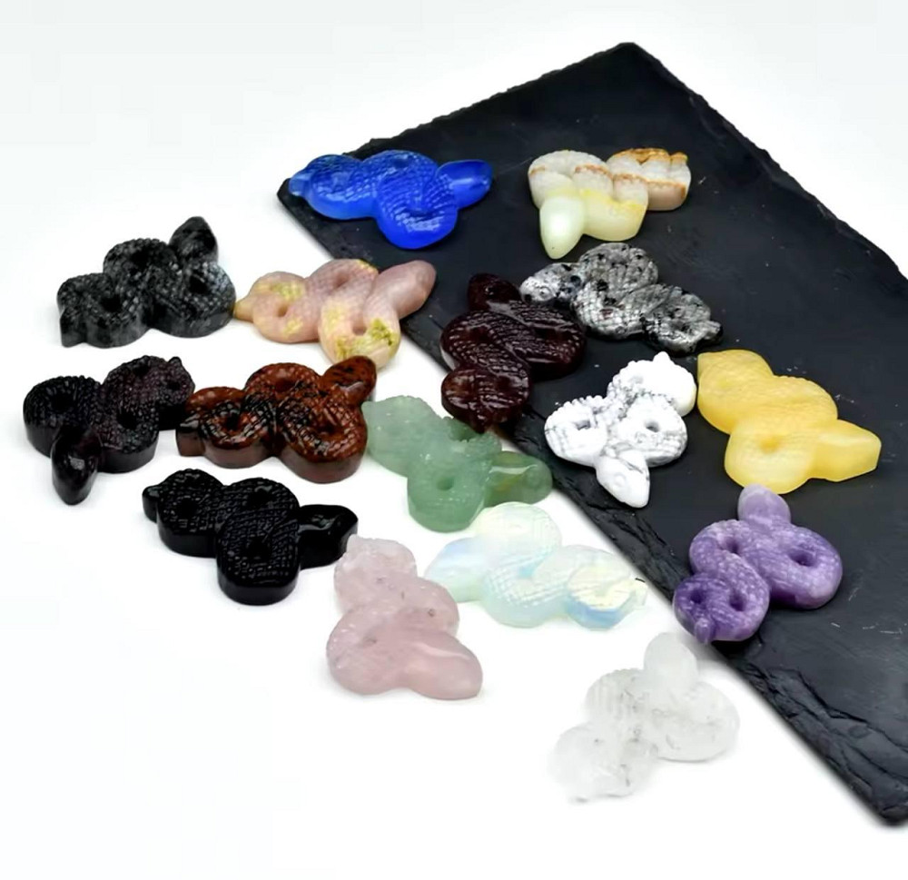 Фигурка змеи из натурального зеленого авантюрина, символ года 2025, змея из камня 5 см, талисман уда Киев - изображение 2