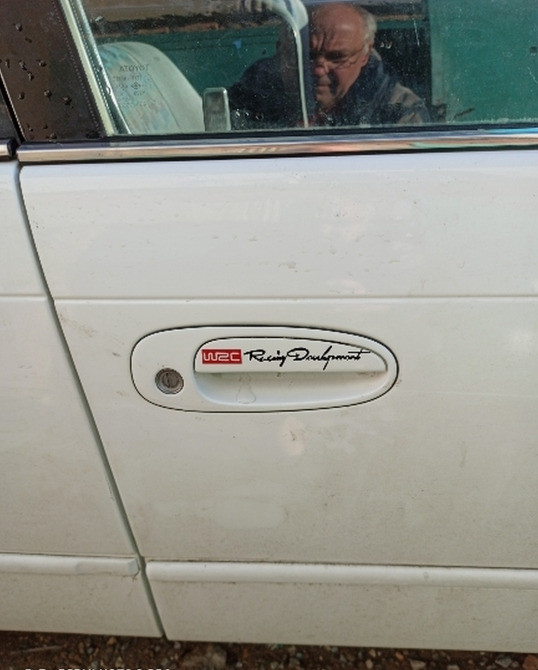 Наклейки на ручки Чорна №5, Біла №6 світловідбиваю Київ - фото 7