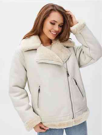 Жіноча стильна молочна дублянка зі штучним хутром M Одеса