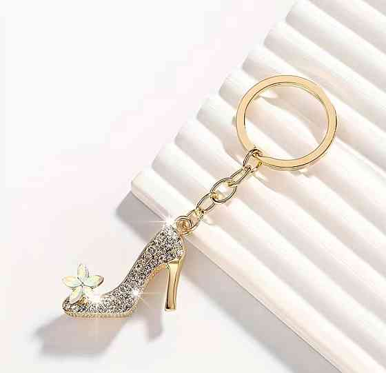 Кафф серьга без прокола с подвесками серебристая клипса на ухо с цепочками украшение Киев