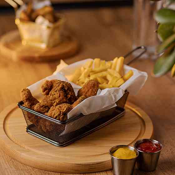 Zhongjing Кошик сервірувальний 21×11.5×5.5 см для подачі картоплі фрі та снеків з ручкою Чорний Коломия