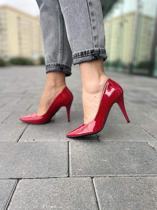 Туфлі жіночі LAVINI червоні шкіра лакована каблук 10см розмір 35 (3730) Коломия - фото 2