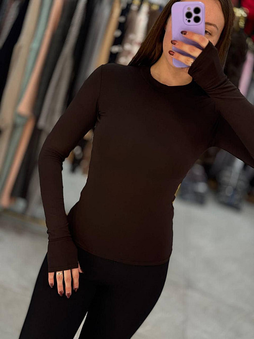Женский базовый трикотажный лонгслив из вискозы Шоколад, 42/44 Одесса - изображение 2