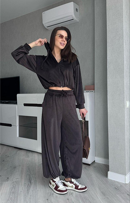 Жіночий стильний костюм з турецького королівського велюру Шоколадний, 42/44 Одеса - фото 1