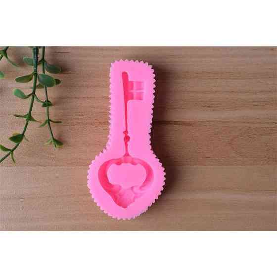 Молд силиконовый Ключ 100 на 50 мм розовый Киев