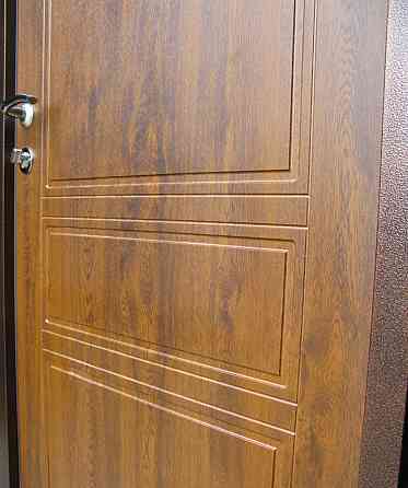 Двері вуличні Redfort, модель Осінь, комплектація Преміум Метал/МДФ (2 контури) Київ