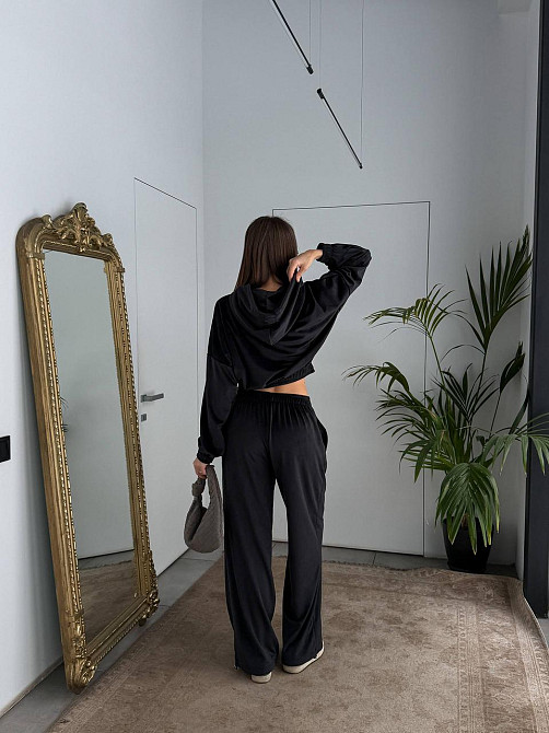 Женский повседневный велюровый костюм двойка: кофта и штаны плотный турецкий велюр Черный, 48/52 Одесса - изображение 8