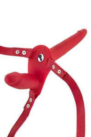 Двойной страпон с вибрацией Fetish Tentation Vibrating Strap-On with Double Dildo Red Sex Aura Киев