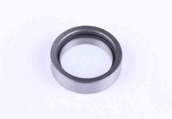 Втулка півосі переднього моста (втулка маточини) діаметр 62 мм ДонгФенг Мукачево