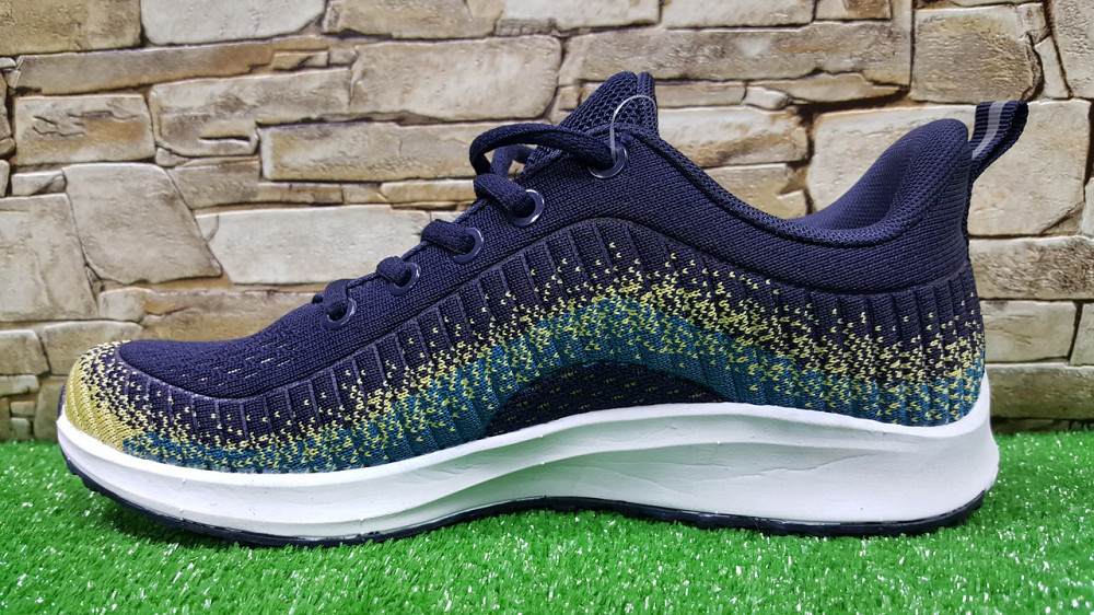 Женские кроссовки BaaS  