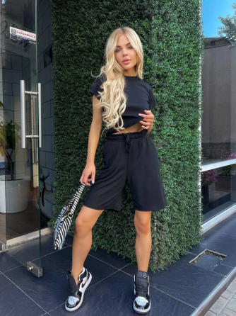 Жіночий костюм у рубчик з шортами Чорний 50/52 Харків