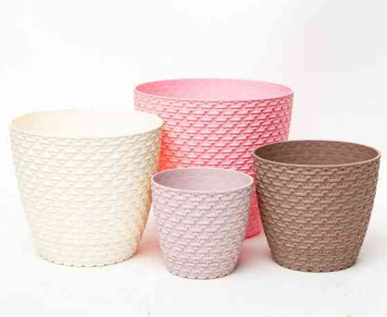 Цветочный горшок с подставкой 