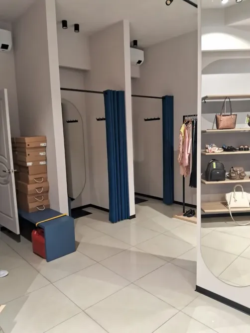 Пересічення Січових стрільців і Старокозацької. Червона лінія з окремим входом, великі вікна по периметру. Гарний автомобільний і пішохідний трафік. В Дніпро - фото 18