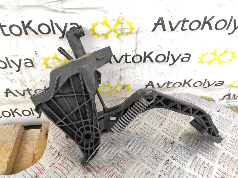 Педаль зчеплення Skoda Fabia II 1.2 бензин 2007-2014 (6R0721117B) Ковель - изображение 3