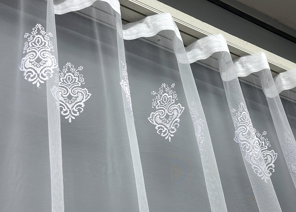 Тюль VR-Textil 1571т Фатин с вышивкой и люрексом Холодный белый 300х270 см (42-0531) Киев - изображение 7
