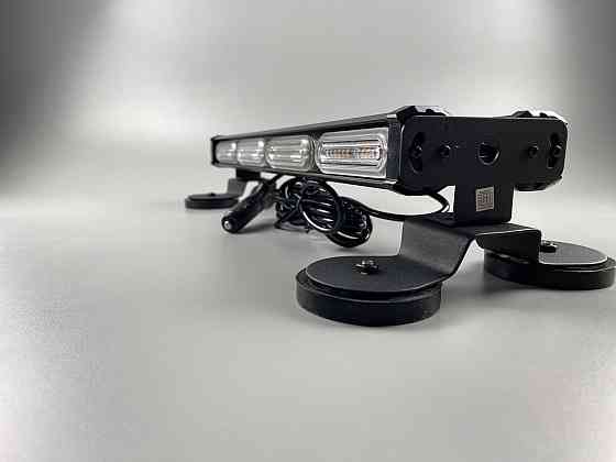 Двосторонній Стробоскоп LED на машину 4 секції 12/24 V 96 led діодів кріплення подвійний магніт світлова балка Мукачево