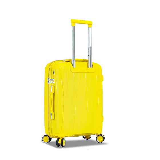 Чемодан полипропиленовый MADISSON 51103 малый 55 см желтый Киев