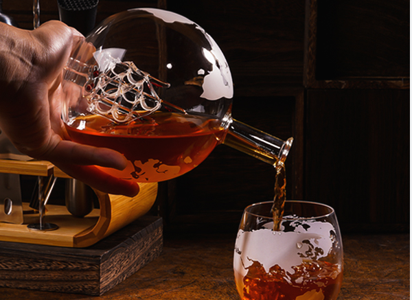 Набір Декантер Навколо світу з камінням для віскі корабель всередині 4 келихи на розносі Кременчук - фото 8