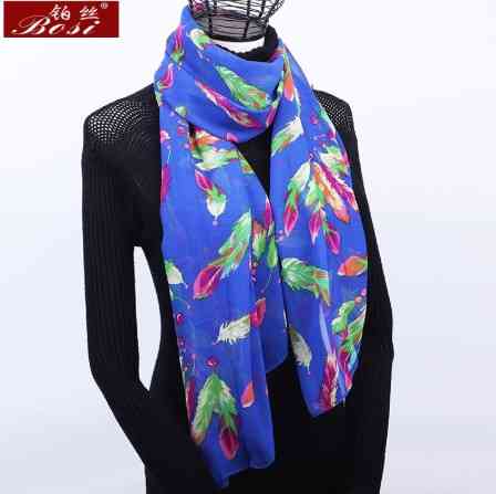 Женский шарф синий с рисунком перышек - размер шарфа приблизительно 160*48см, шифон Киев