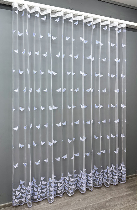 Тюль VR-Textil 1740т Фатин "Метелики" з вишивкою та люрексом Блакитний з білим 300х270 см (42-0783) Київ - фото 3
