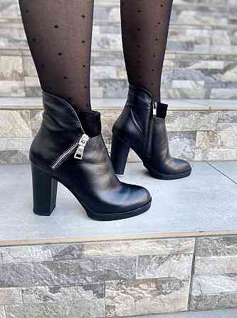 Черевики жіночі D and V чорні натуральна шкіра висота каблука 9см розмір 40 (1221) Коломия