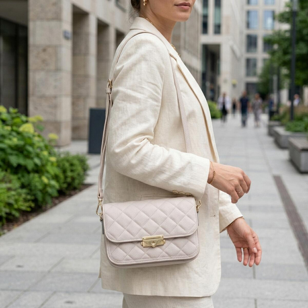 Витончена сумка жіноча з оригінальною клямкою з натуральної шкіри Vintage 22672 Біла Київ - фото 12