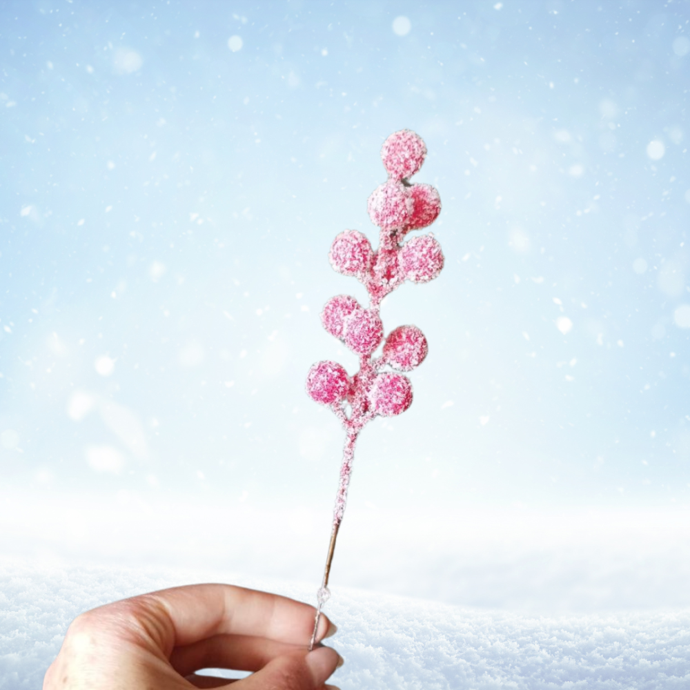 Засніжена гілочка з червоними ягодами 12 плодів 16 см Одеса - фото 5