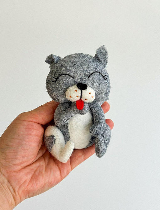 М’яка фетрова іграшка сірий кіт ручної роботи – безпечна розвиваюча іграшка Київ - фото 1