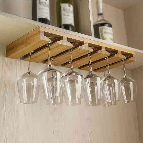 Бамбуковая подвесная полка для бокалов, органайзер подвесной для бара и кухни из бамбука для бокалов 10 шт на ножке Каменец-Подольский