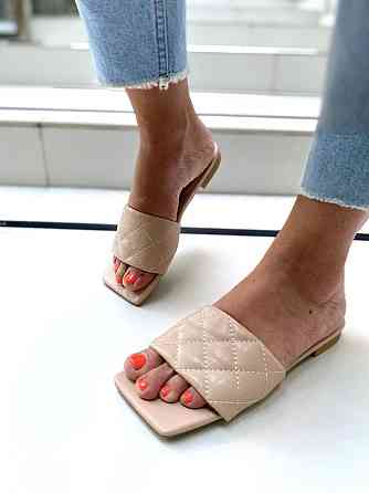 Stilli Модні шльопанці жіночі, штучна шкіра, бежеві на низькому ходу STILLI L109-2 р. 36, 37, 3 Коломыя