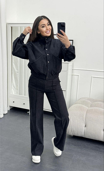 Жіночий стильний повсякденний костюм-двійка бомбер + штани Темно-синій, 40/42 Одеса - фото 9