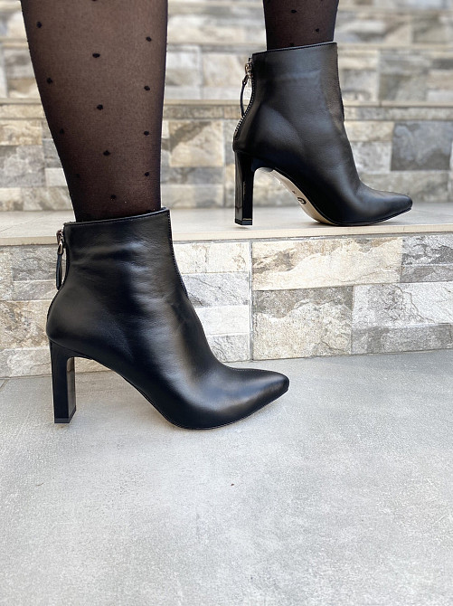 Crisma Жіночі черевики CRISMA чорні натуральна шкіра каблук 8см висота 10см розмір 38 (4371) Коломыя - изображение 1