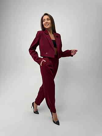 Женский базовый брючный костюм: укороченный пиджак и брюки креп-костюмка + подкладка Марсал, 46/48 Одесса