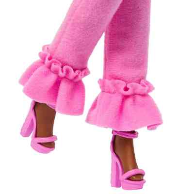 Лялька Barbie Barbiecore модниця у костюмі з пір&apos;ям (HYV28) Вінниця