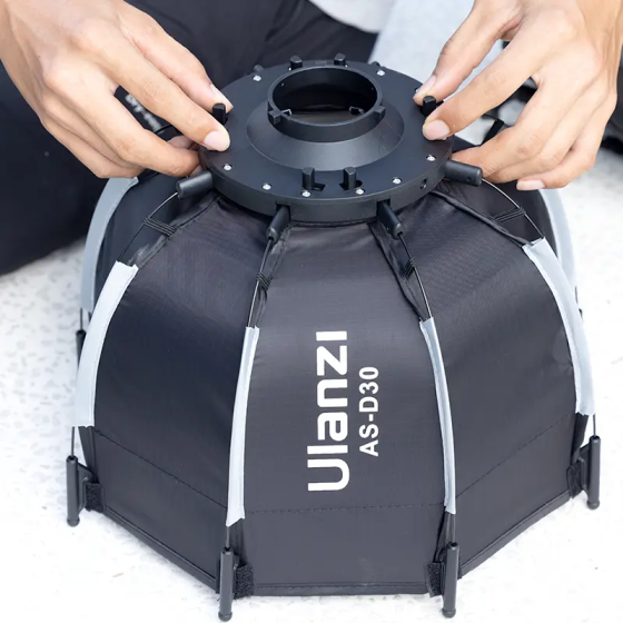 Софтбокс Ulanzi AS-D30 Octagonal Softbox, 30cm, Mini Bowens Mount and Grid (UV-L083GBB1 AS-D30) Київ
