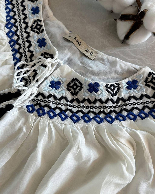 Жіноча романтична вишиванка з об'ємними рукавами-ліхтариками до ліктя 46 Одеса - фото 7