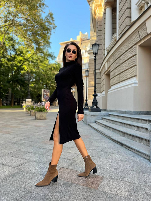 Женское стильное романтическое миди-платье с разрезом ангора рубчик (лео трикотаж рубчик) Черный, 46/48 Одесса - изображение 1