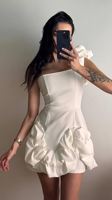 Женское праздничное мини платье с воланами костюмка барби Молочный, 42/44 Одесса - изображение 11