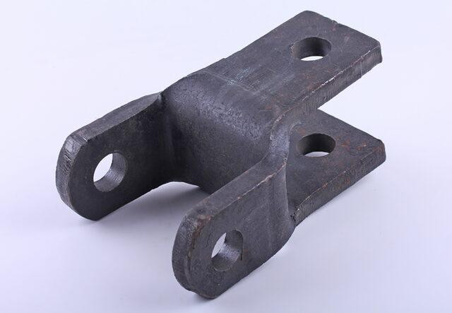 Тяга прицепного устройства нижняя ДонгФенг 240/244 Мукачево - изображение 1