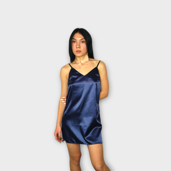 Женская ночная рубашка атласная на регулируемых бретельках Темно-cиний M Харьков