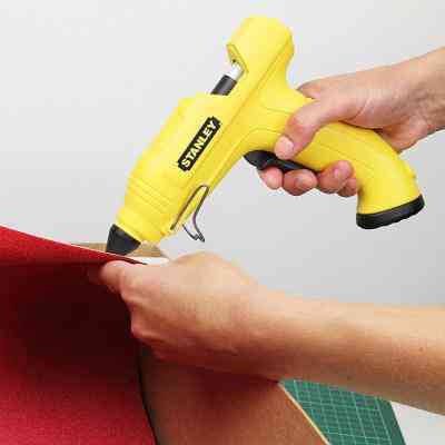 Клеевой пистолет Stanley беспроводной, 11,3мм. (STHT6-70416) Винница