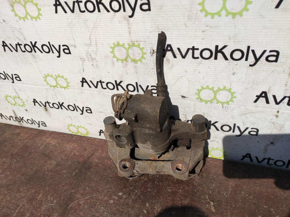 Супорт задній правий Ford Connect 2002-2012 (2T14-2K327) Ковель - фото 1