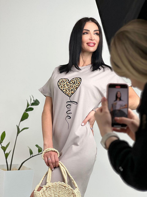 Жіноча сукня з малюнком "Passion" оптом | Норма і батал Сірий, 42-44 Київ - фото 2