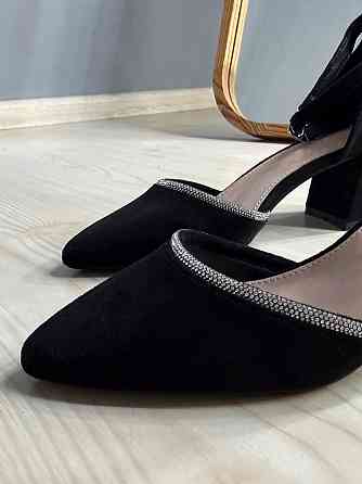 Туфли женские Meideli 2813-1 лодочки с ремешком замшевые со стразами на каблуке черные, 36, 23 см Киев
