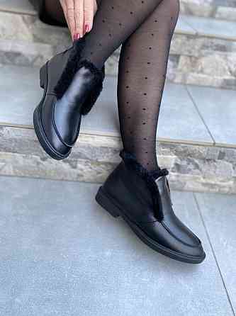 Daragani Черевики жіночі Daragani чорні натуральна шкіра зима висота 9 см (4243) Коломыя