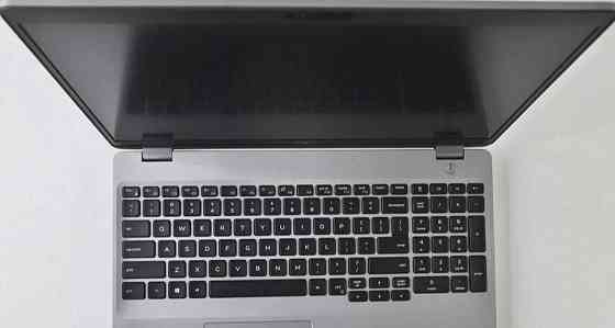 Ноутбук: DELL Precision 3551 17-10850H 256Gb. 8Gb. Quadro Київ