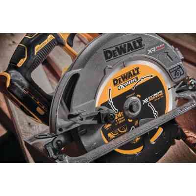 Дискова пила DeWALT 18V XR Li-lon FLEXVOLT ADVANTAGE, диск 190х30 мм, TSTAK (без АКБ та ЗП) (DCS573NT) Вінниця